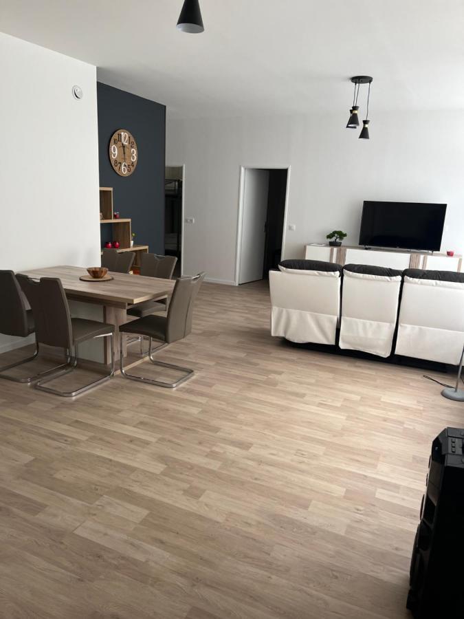 Appartement T4 140 M2 Spacieux Et Calme Pour 8 Personnes リュス・サン・ソヴァール エクステリア 写真